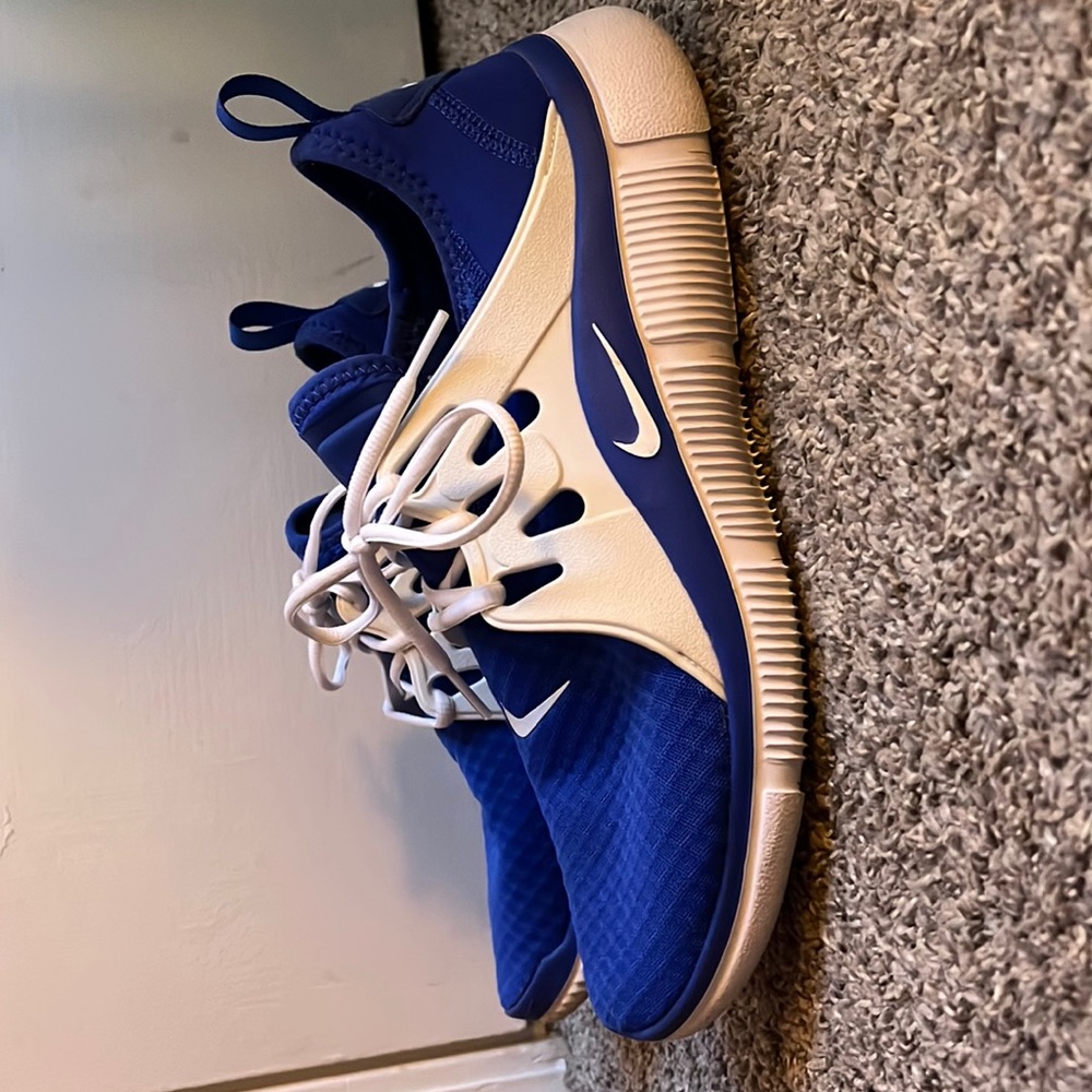 Nike shoes size 11